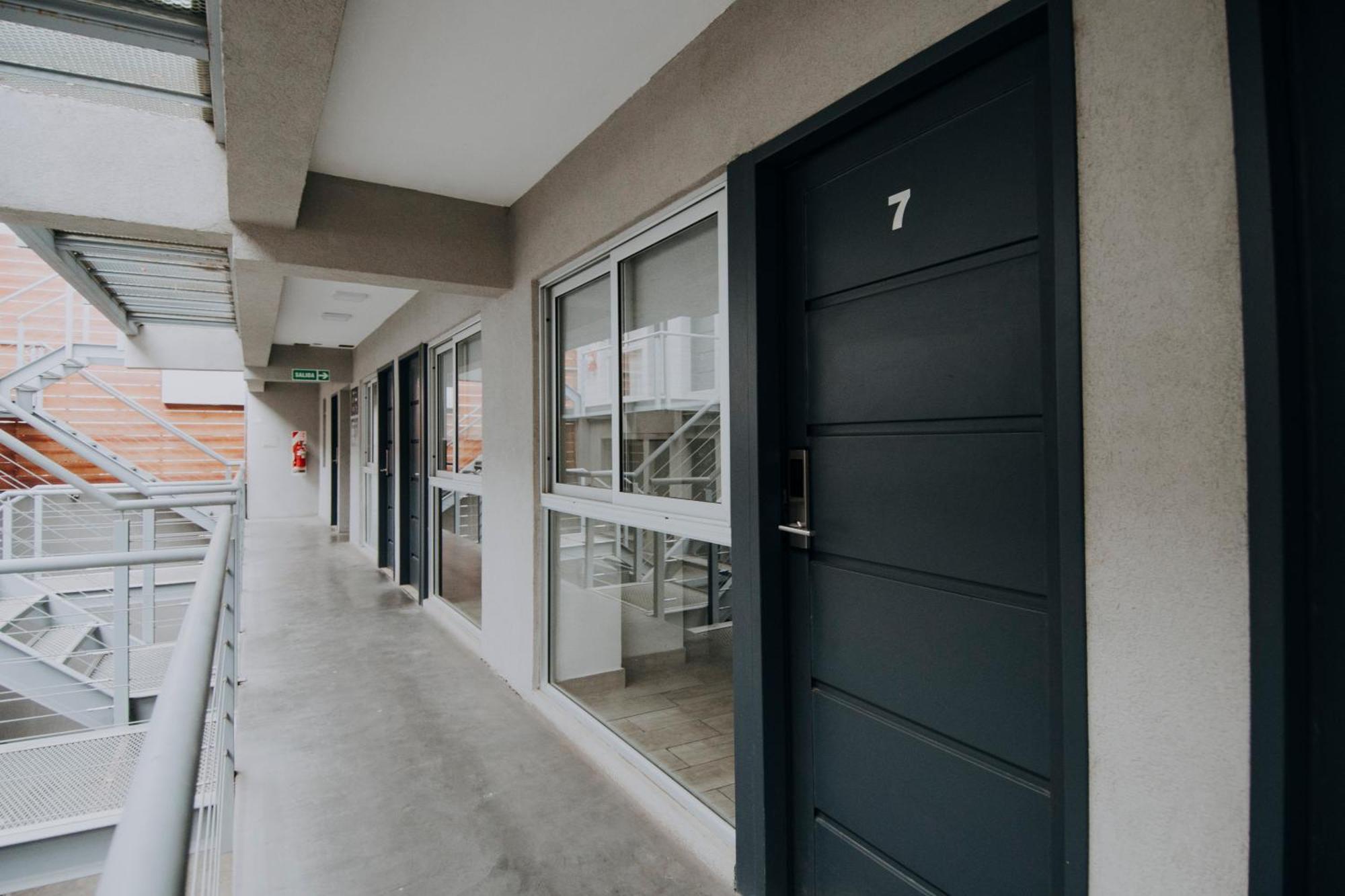 Mendoza Apartments *