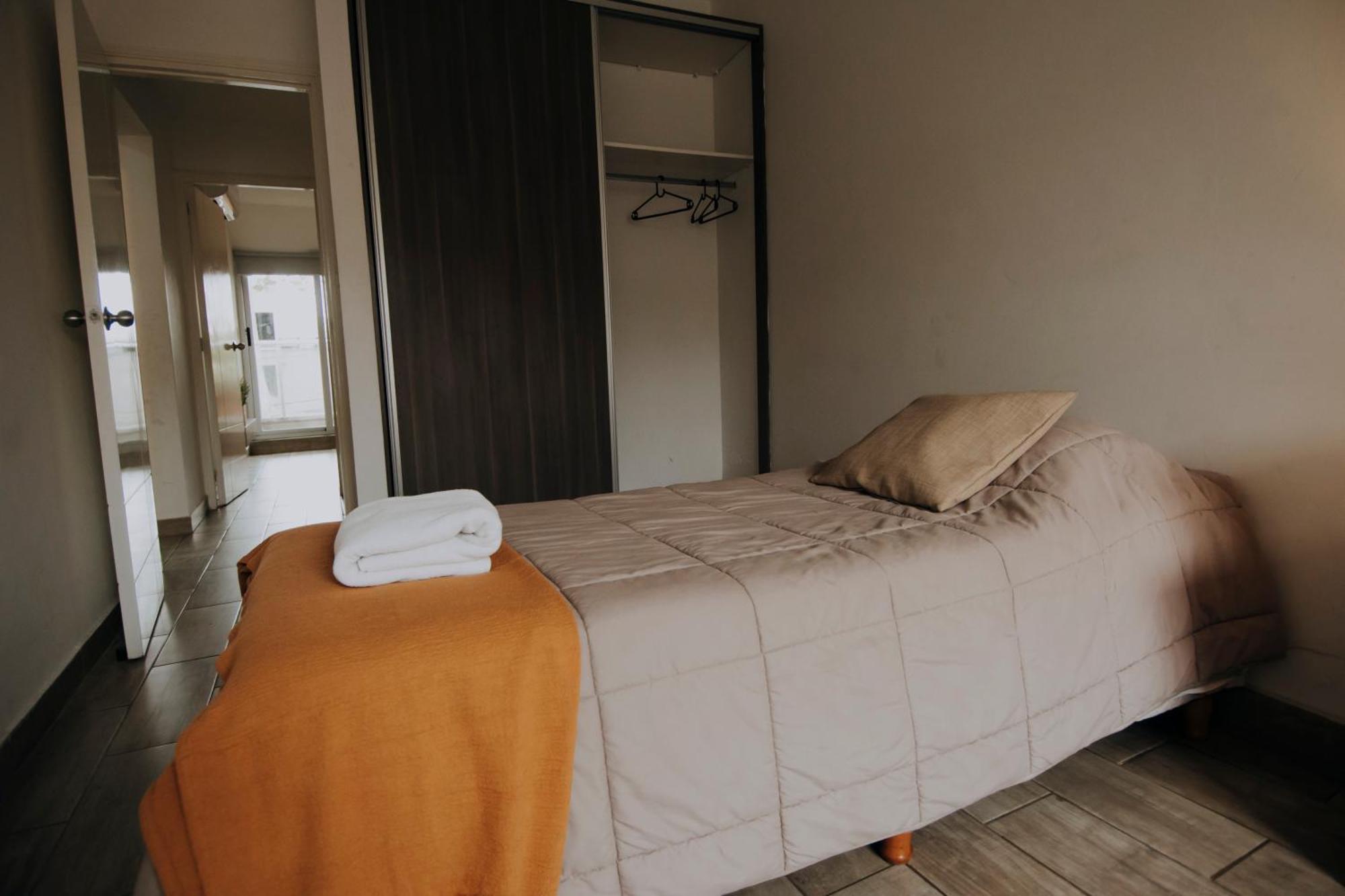 Mendoza Apartments Apartamento *